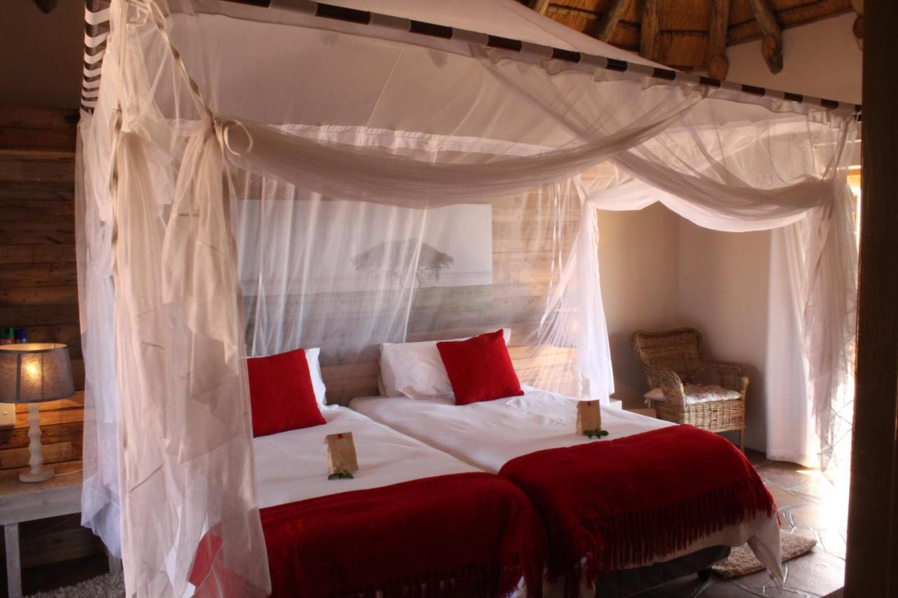 אוטג'ו Okutala Etosha Lodge מראה חיצוני תמונה