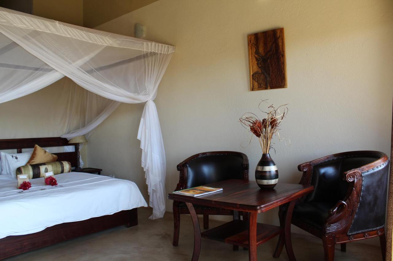 אוטג'ו Okutala Etosha Lodge מראה חיצוני תמונה