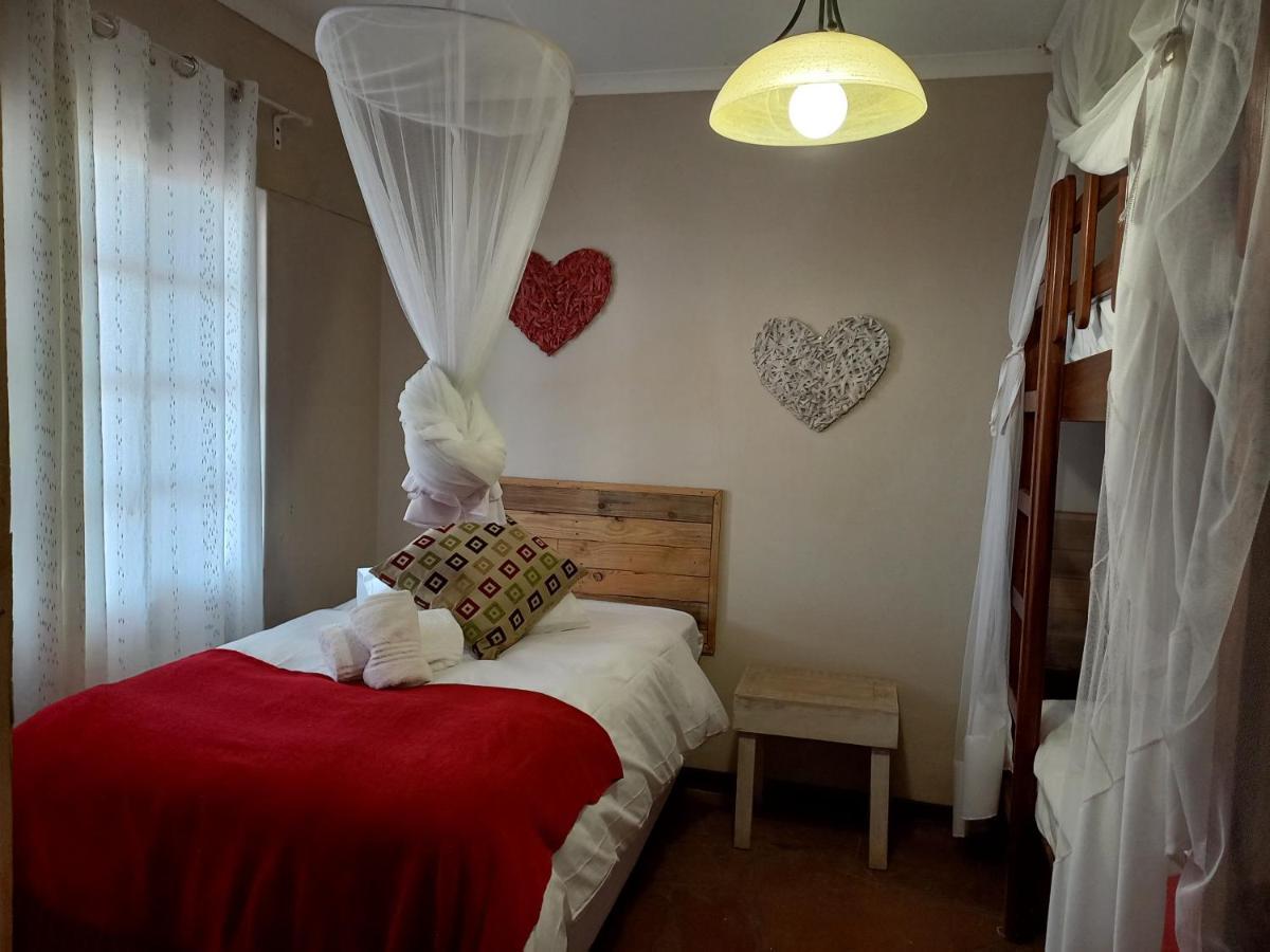 אוטג'ו Okutala Etosha Lodge מראה חיצוני תמונה